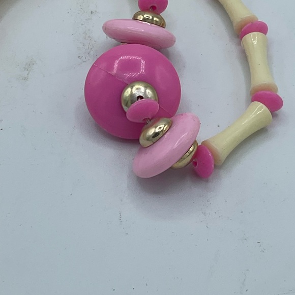 “MCM PINK BEADED VINTAGE NECKLACE” Costume Jewelry. - Picture 7 of 13